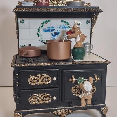 LOT 114D: Gold Label Cooking For Christmas Stove