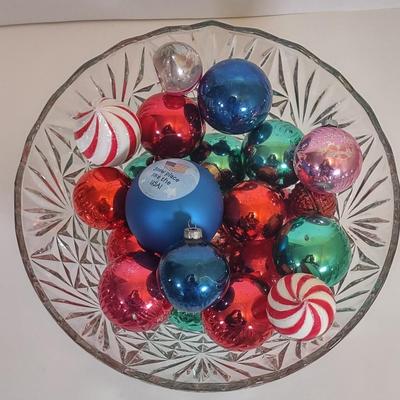 LOT 118D: Christmas Ornaments with Punch Bowl and Cups (7)