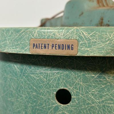 LOT 122A: Vintage Maid Of Honor 6qt Ice Cream Maker