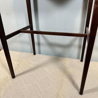 LOT 123L: Vintage Cabinet & Sewing/Crafting Supplies