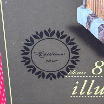 LOT 132B: Vintage Trim A Home Collection