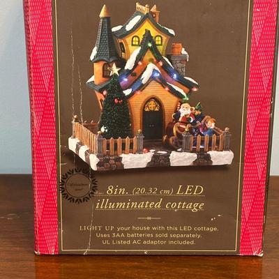 LOT 132B: Vintage Trim A Home Collection