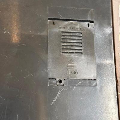 LOT 132B: Vintage Trim A Home Collection