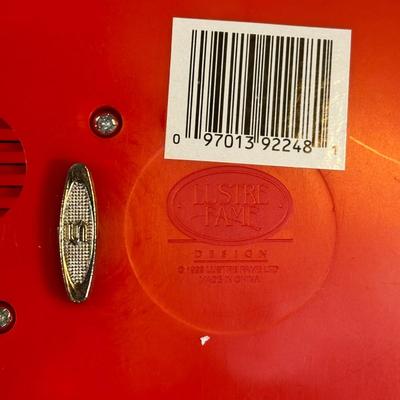 LOT 132B: Vintage Trim A Home Collection