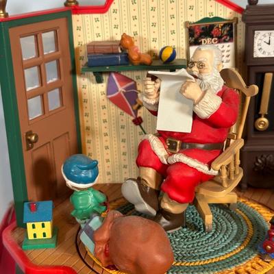 LOT 132B: Vintage Trim A Home Collection