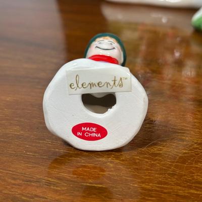 LOT 134B: Vintage Elements 12 Piece Holiday Village Set w/ Box