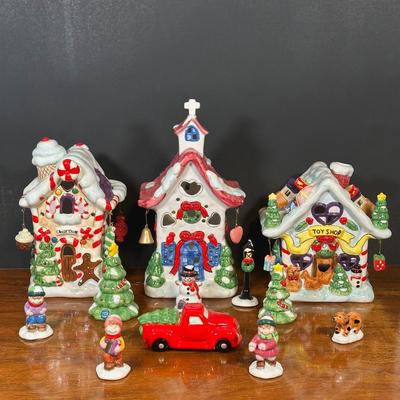 LOT 134B: Vintage Elements 12 Piece Holiday Village Set w/ Box