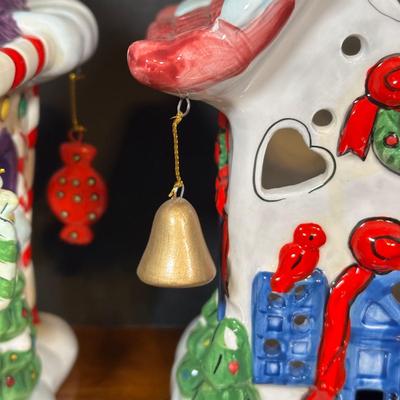 LOT 134B: Vintage Elements 12 Piece Holiday Village Set w/ Box