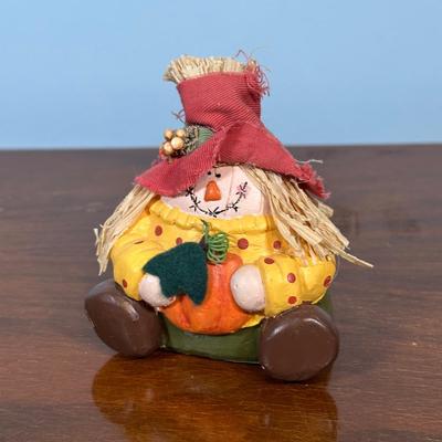 LOT 136L: Vintage Halloween Decor Collection