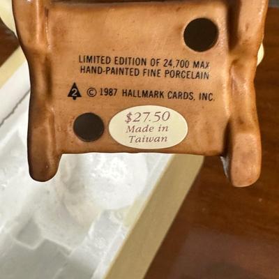 LOT 137B: Hallmark Gold Crown Collectible Figurine Collection