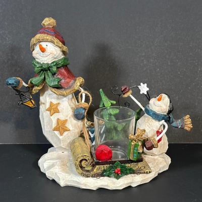 LOT 138L: Snowman Christmas Decor