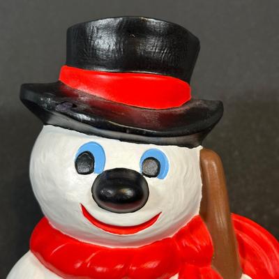 LOT 138L: Snowman Christmas Decor