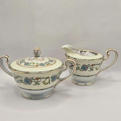 LOT 142L: Noritake China Norwich Japan 5042 Tea Set