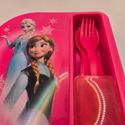 LOT 144L: Kids Lunch Plates and More