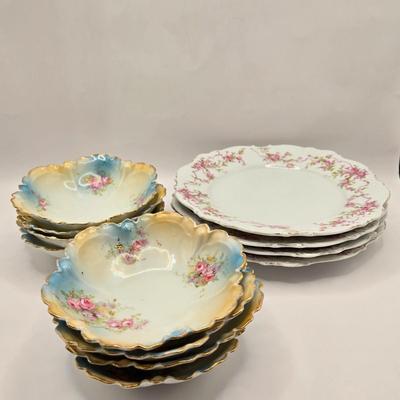 LOT 147L: Small Dessert Bowls & Prussia Dessert Plates