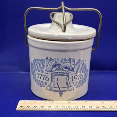 LOT 151L: 1776-1976!!!!!! Bicentennial Plates, Crock, & Brick