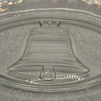 LOT 151L: 1776-1976!!!!!! Bicentennial Plates, Crock, & Brick