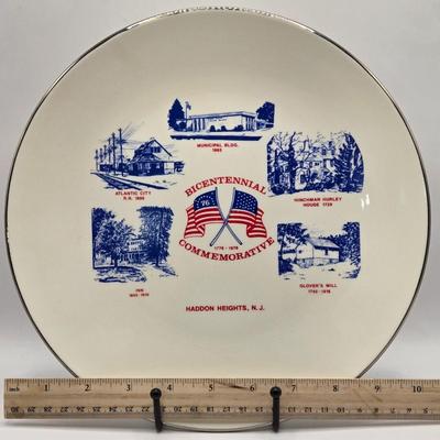 LOT 151L: 1776-1976!!!!!! Bicentennial Plates, Crock, & Brick