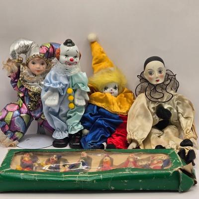 LOT 153L: Stop Clowning Around! Various Styles and Sizes of Clowns