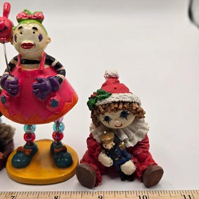 LOT 153L: Stop Clowning Around! Various Styles and Sizes of Clowns