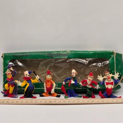 LOT 153L: Stop Clowning Around! Various Styles and Sizes of Clowns
