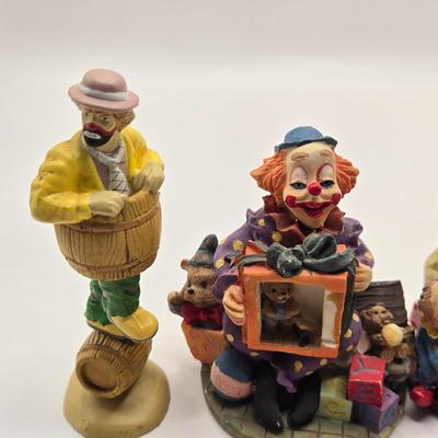 LOT 153L: Stop Clowning Around! Various Styles and Sizes of Clowns