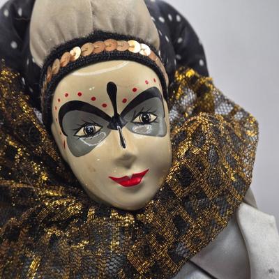 LOT 153L: Stop Clowning Around! Various Styles and Sizes of Clowns