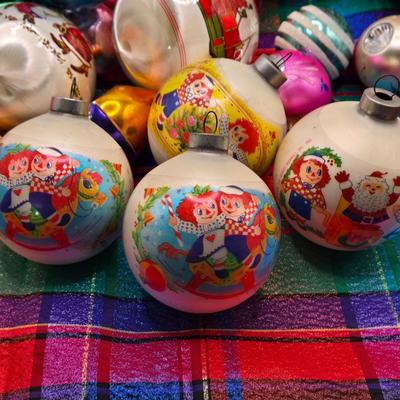 LOT 154L: Vintage Shiny Brite Christmas Ornaments and Others Made in West Germany, Poland, and USA