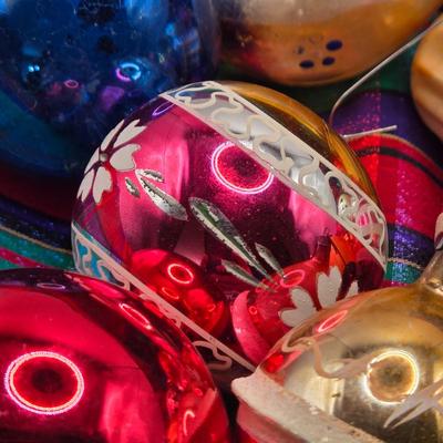 LOT 154L: Vintage Shiny Brite Christmas Ornaments and Others Made in West Germany, Poland, and USA
