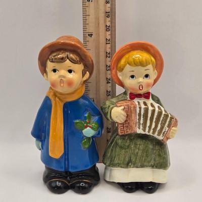 LOT 155L: Here We Come-A-Caroling. Vintage Caroling Figures