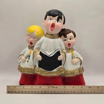 LOT 155L: Here We Come-A-Caroling. Vintage Caroling Figures