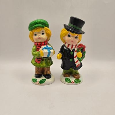 LOT 155L: Here We Come-A-Caroling. Vintage Caroling Figures