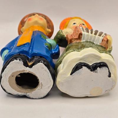 LOT 155L: Here We Come-A-Caroling. Vintage Caroling Figures