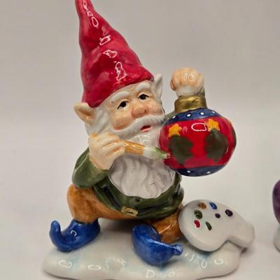 LOT 158L: Hard Working Elf Figurines