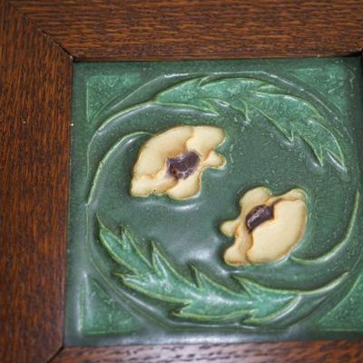 DOOR STUDIO POTTERY TILE 6" FRAMED IN OAK HAND MADE FRAME. MATT GREEN/ YELLOW FLORAL