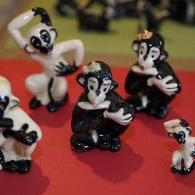 CERAMIC ARTS STUDIO MADISON, WI. GROUPING OF FIVE MONKEY CHARACTERS 2"- 4"