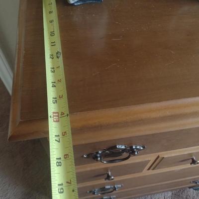 Dresser
