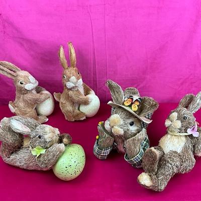 Lot H 903 Straw Easter Bunny Lot