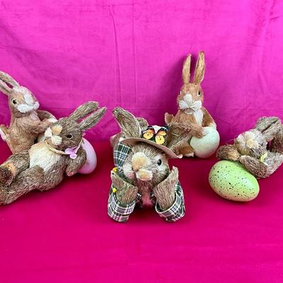 Lot H 903 Straw Easter Bunny Lot
