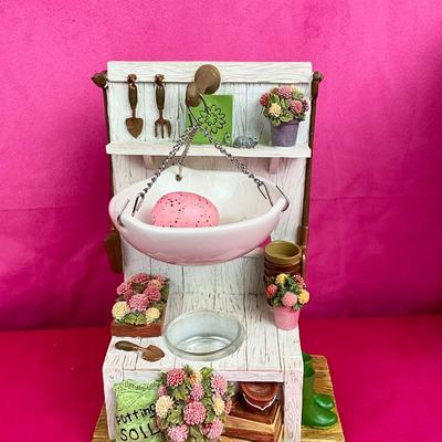 Lot H 904 Easter Tabletop Decor Lot