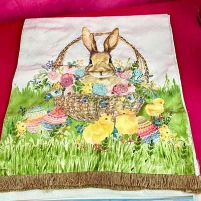 Lot H 904 Easter Tabletop Decor Lot