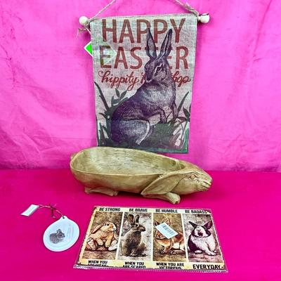 Lot H 905 Rustic Happy Easter Decor