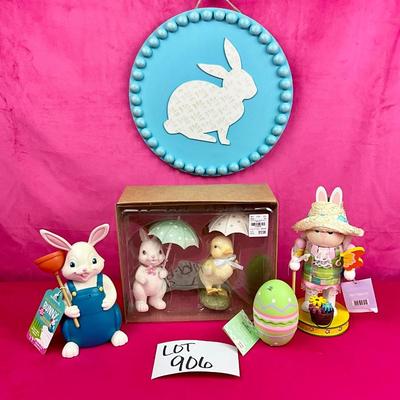 Lot H 906 Fun Easter Figurine Lot & Bunny Nutcracker
