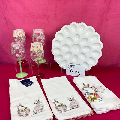 Lot H 913 Pier 1 Tea Towels & Platter Lot