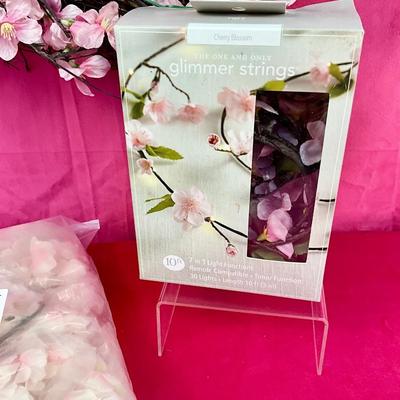 Lot I 918 Cherry Blossom Wreath & Garland Lot