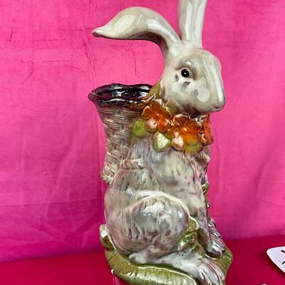 Lot H 919 LTK Ceramic Bunny Utensil Holder
