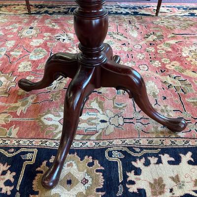 Kimball Mahogany Round Table