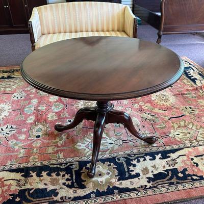 Kimball Mahogany Round Table