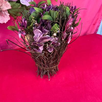 Lot J 933 Pier 1 Floral Wreath Lot