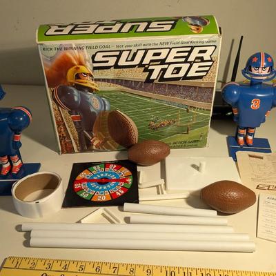 VTG 1975 Schaper SUPER JOCK Super Toe Football Kicker Toy Game